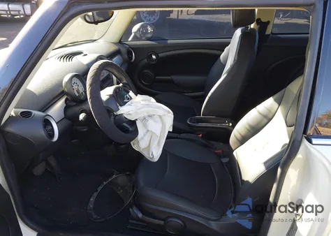 2013 Mini Hardtop Cooper из США, поврежденный, VIN WMWSU3C55DT691761